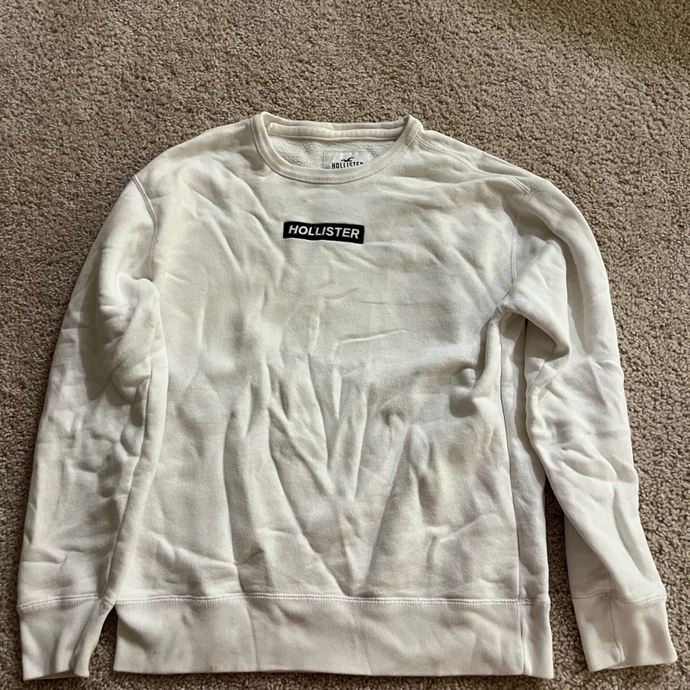 White Hollister crew neck sweat shirt